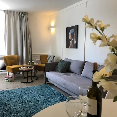 Zwei Löwen Apartment *