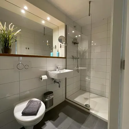 Zwei Loewen Apartman
