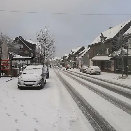 Zwei Loewen Apartmán *